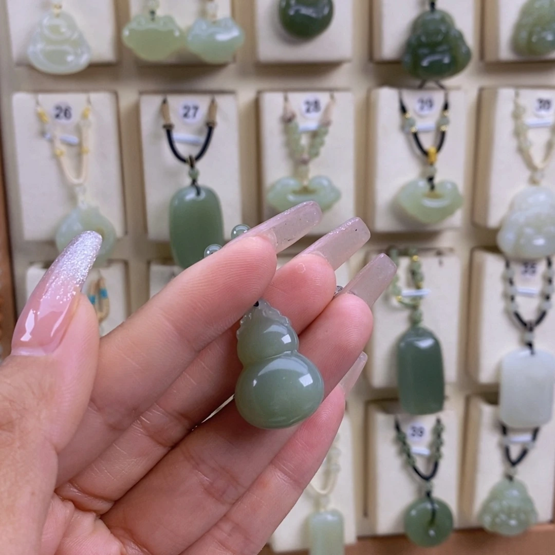 ঞ***ℒ和田玉未镶嵌颈饰