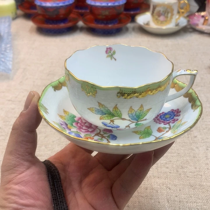 金瓷阁家的美丽瓷器