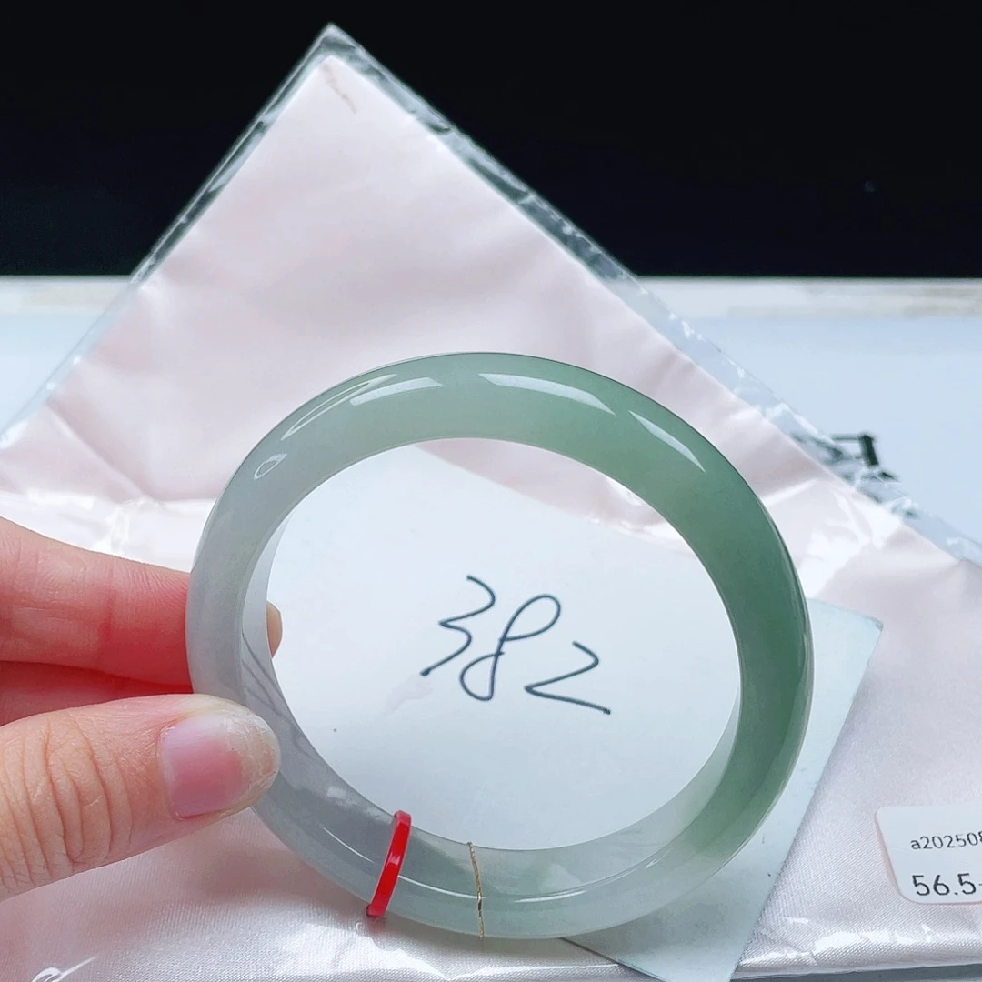 翡翠未镶嵌手镯56+正圈