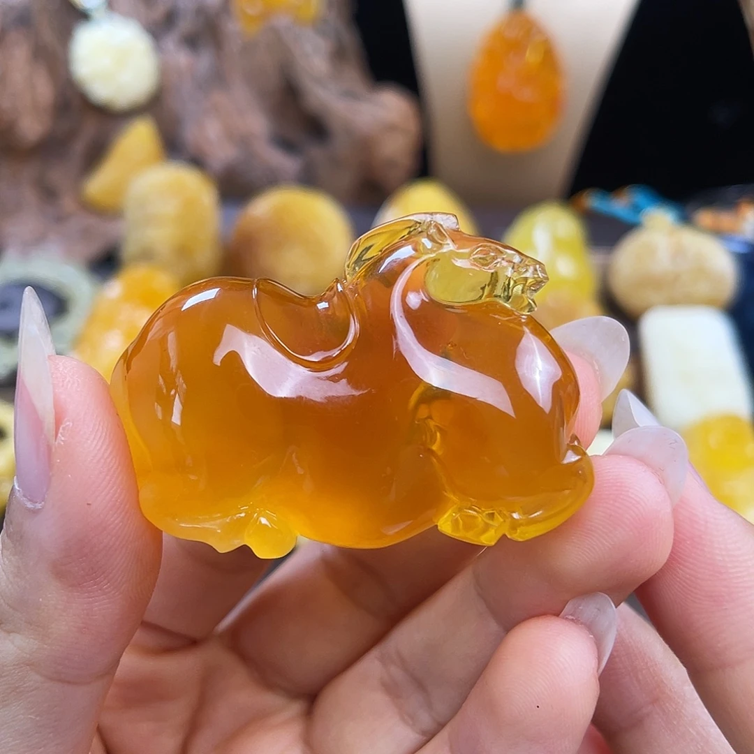 琥珀未镶嵌珠宝奇石