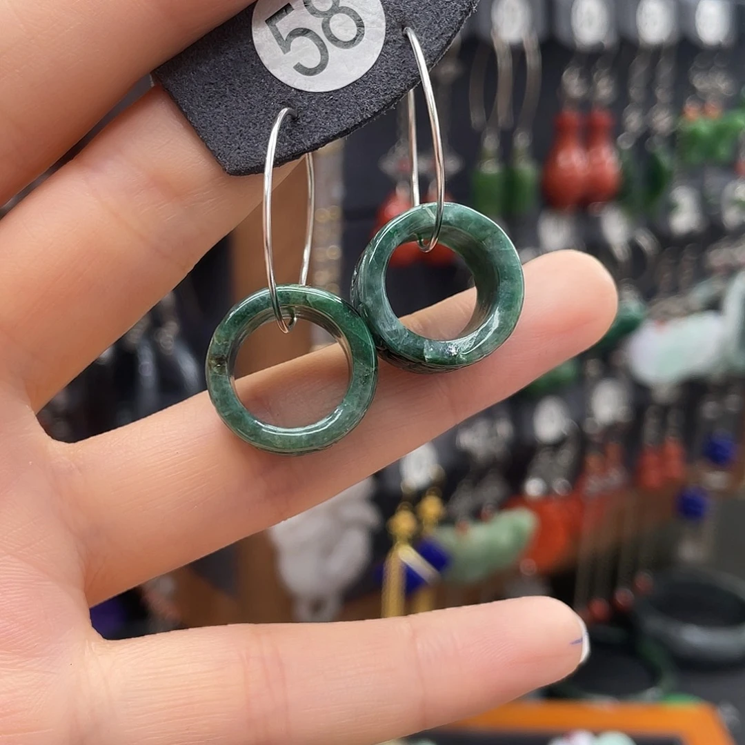 翡翠耳饰银S925镶嵌乐*L802。hhjjuh