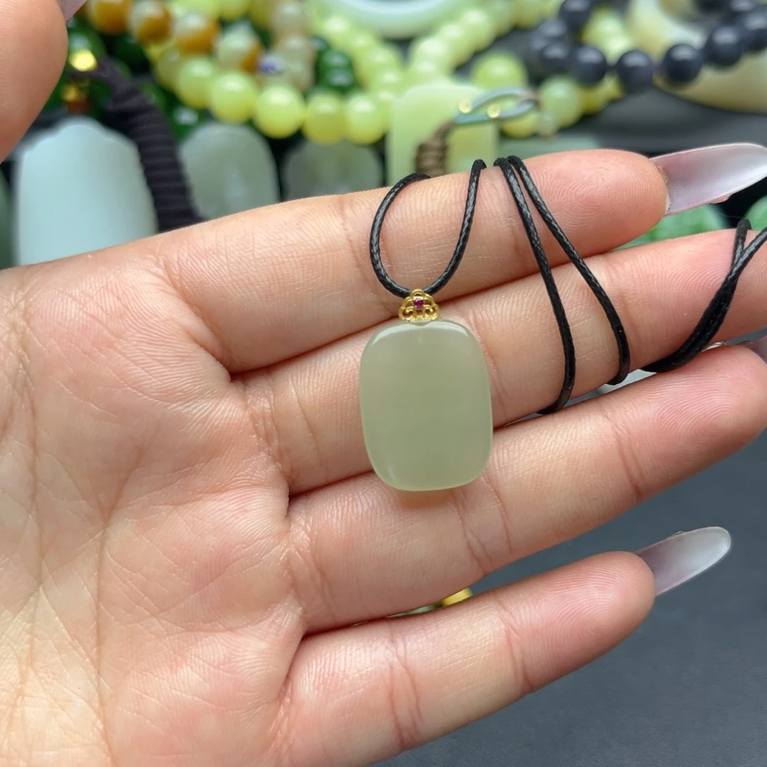 18K金镶嵌和田玉珠宝半成品