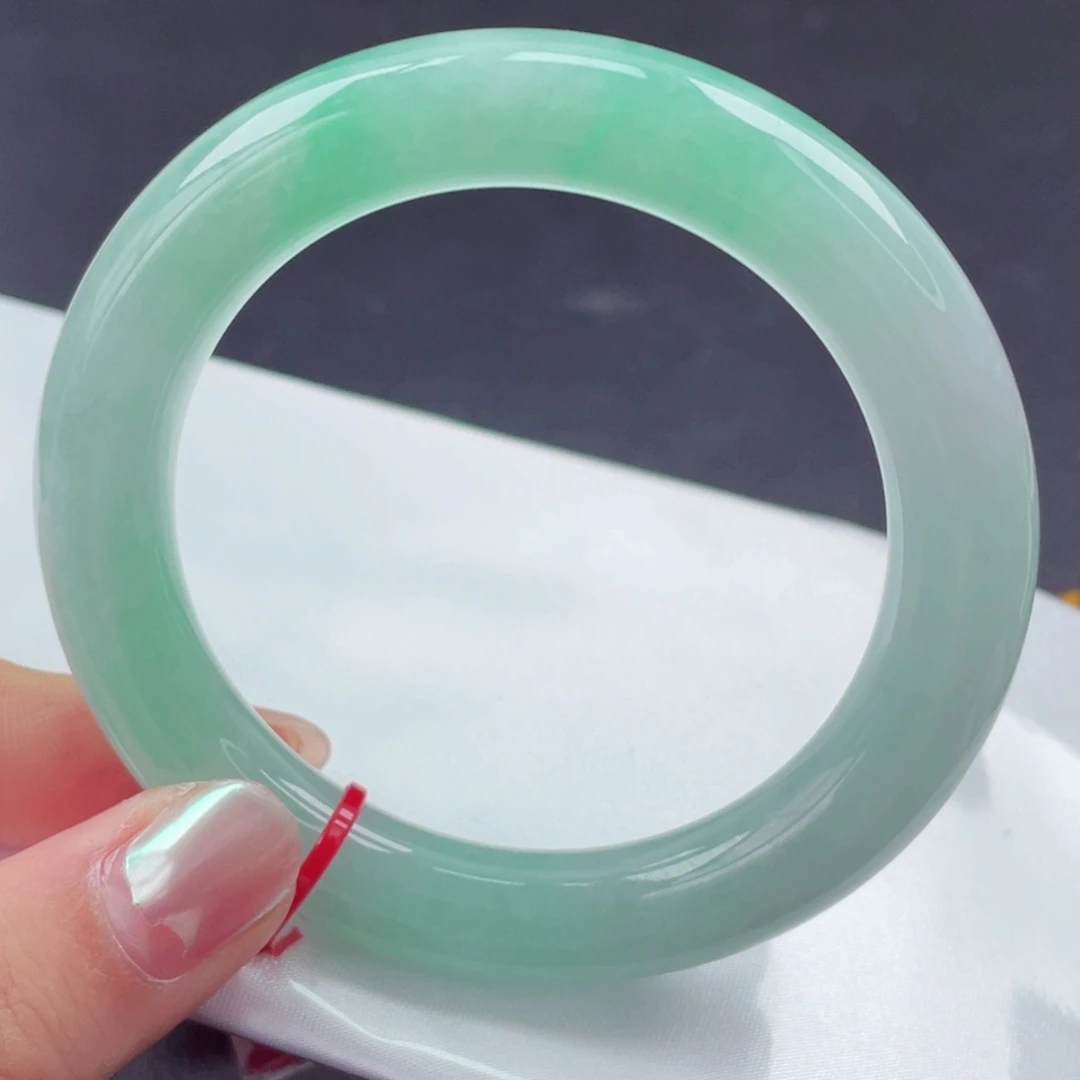 翡翠未镶嵌手镯56圆条