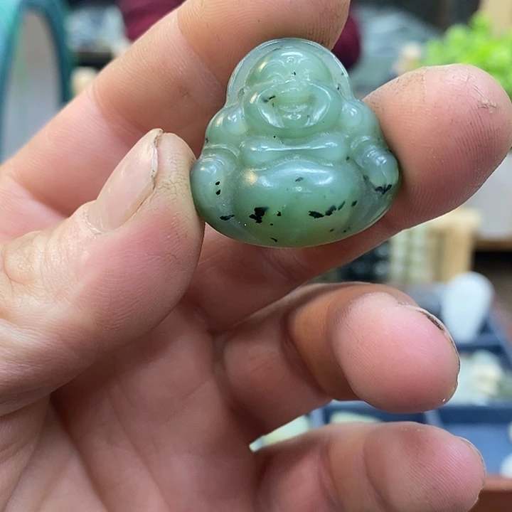 用***0和田玉（糖玉）未镶嵌颈饰