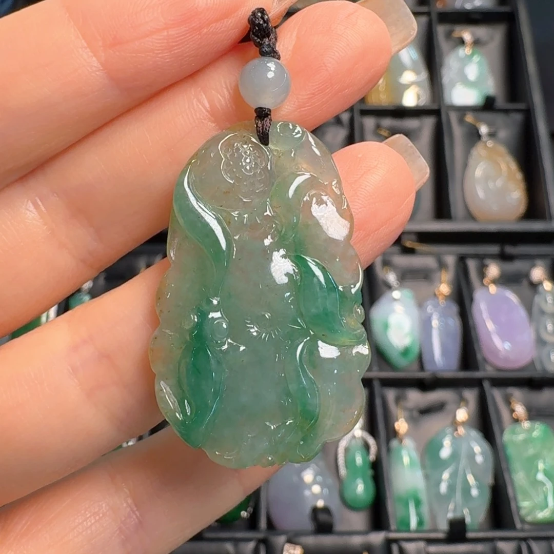 翡翠未镶嵌吊坠(不含链)荷叶