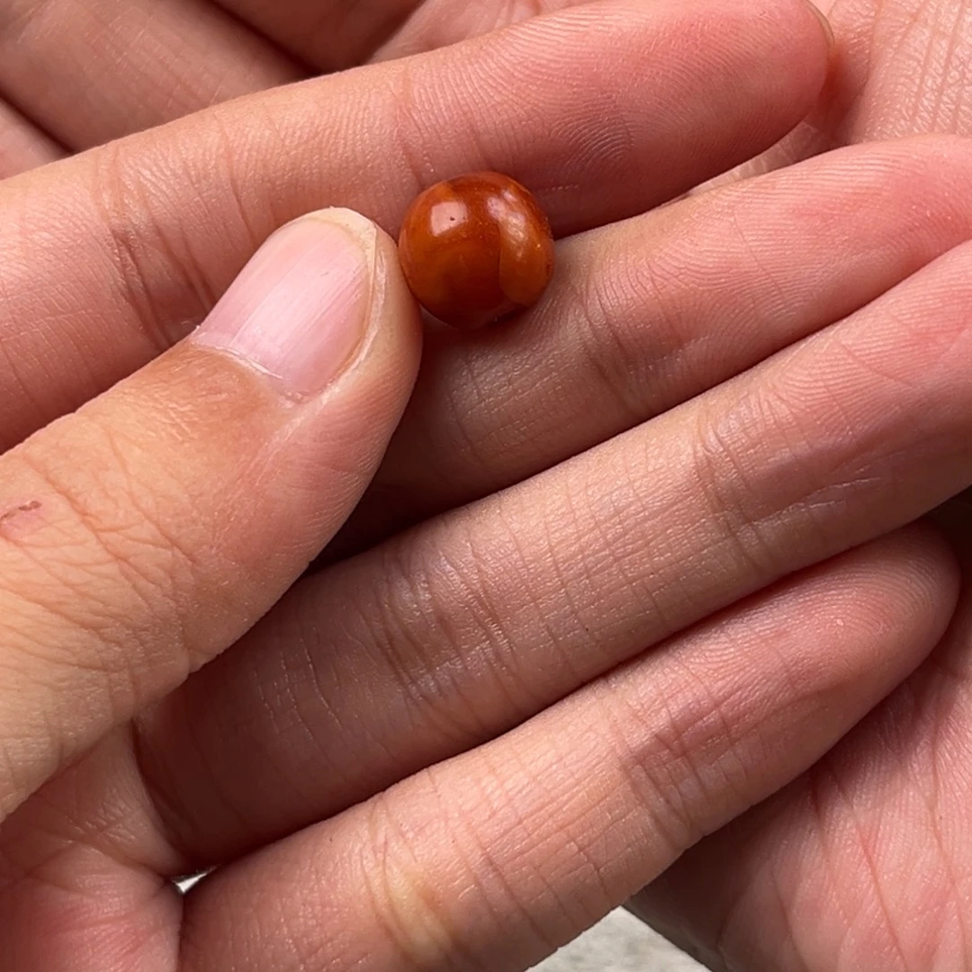 缘***空蜜蜡未镶嵌颈饰老蜜蜡