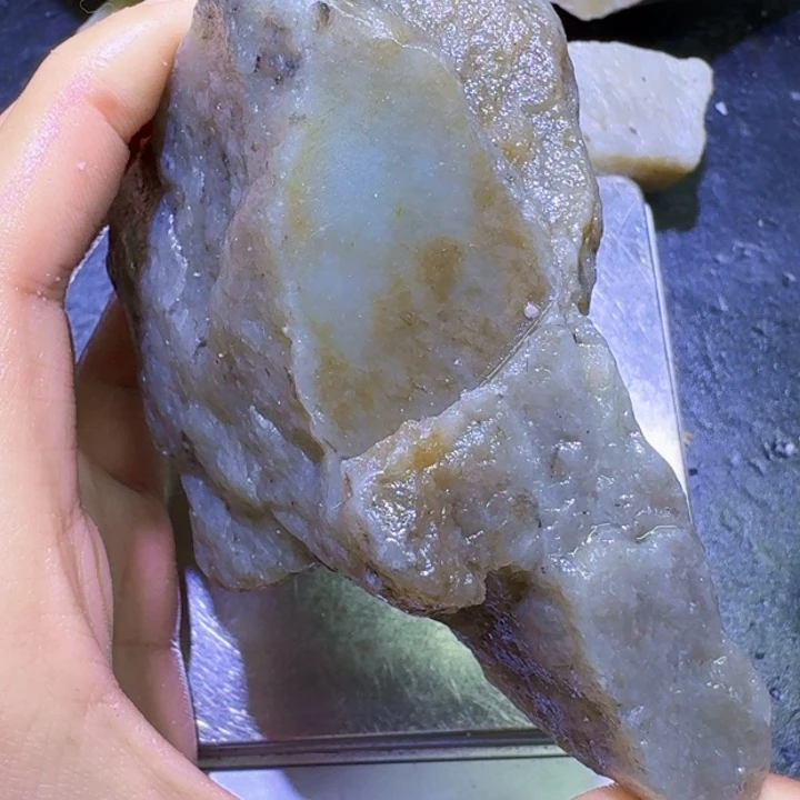 和田玉未镶嵌珠宝半成品