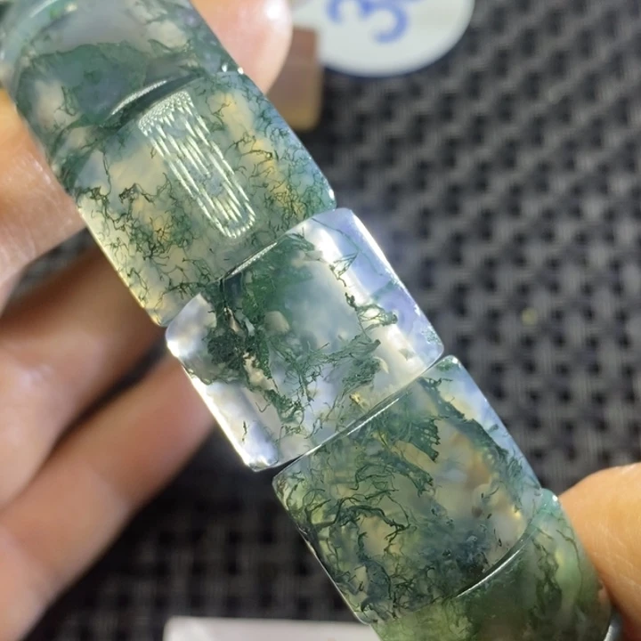 未镶嵌颈饰玛瑙/玉髓阿*