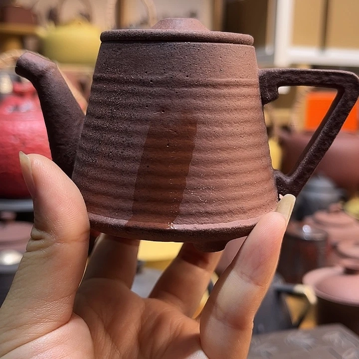 正品是指由原单的商品