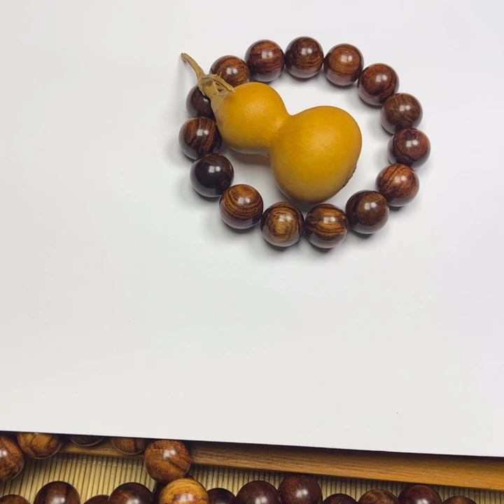 木1.5海南黄花梨老料手串