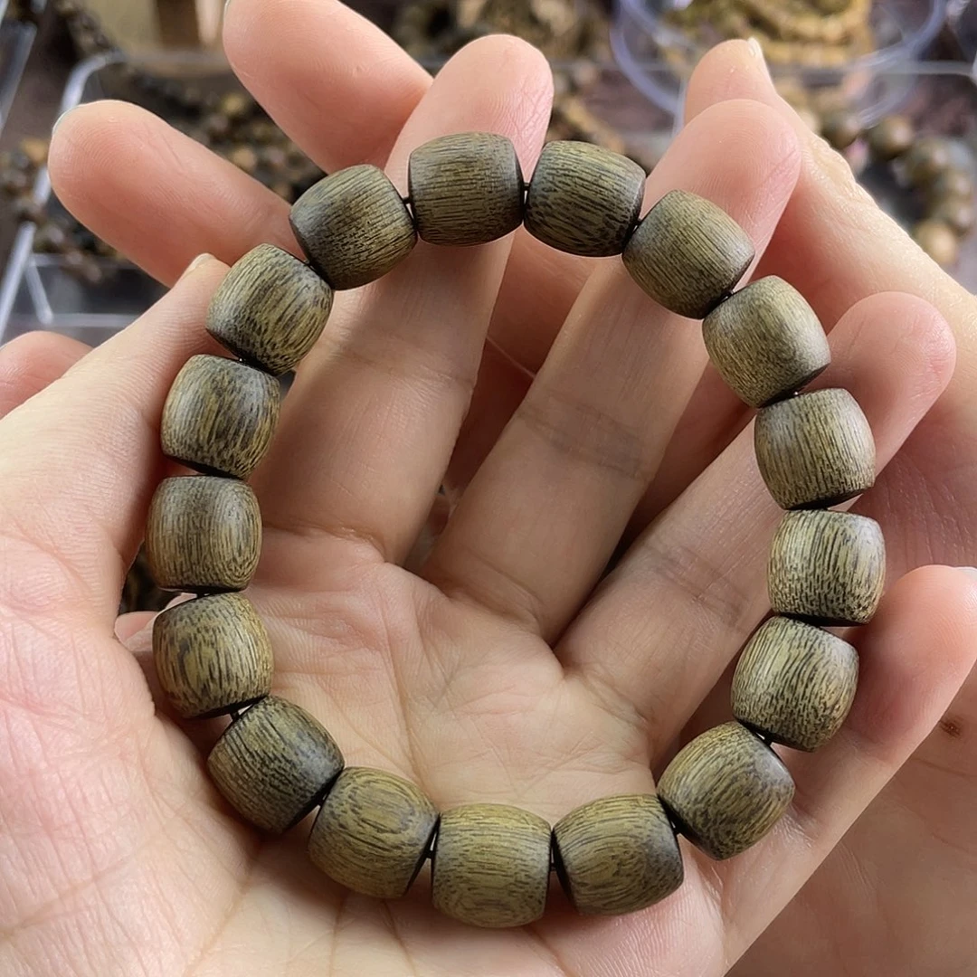 怀***曦沉香手串越南芽庄白棋