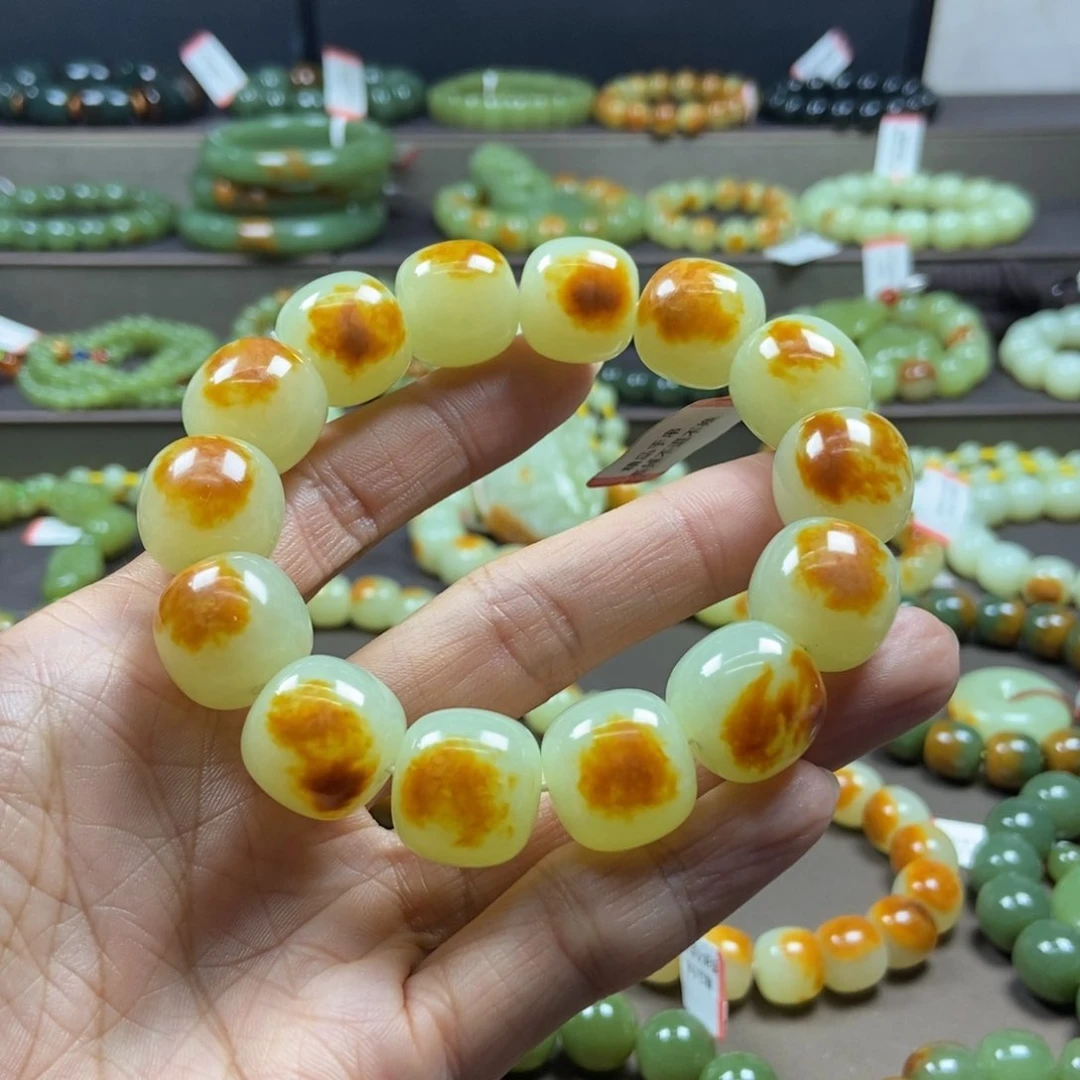 用***3手链未镶嵌透闪石质玉