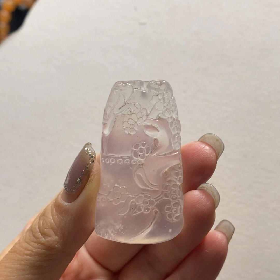 石英质玉未镶嵌颈饰