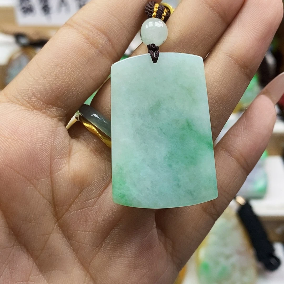 定制翡翠未镶嵌翡翠