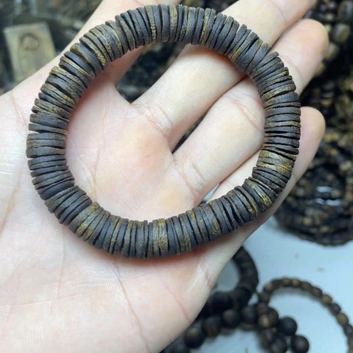 沉香沉香碎屑+1.0沉水片片珠单圈14克加