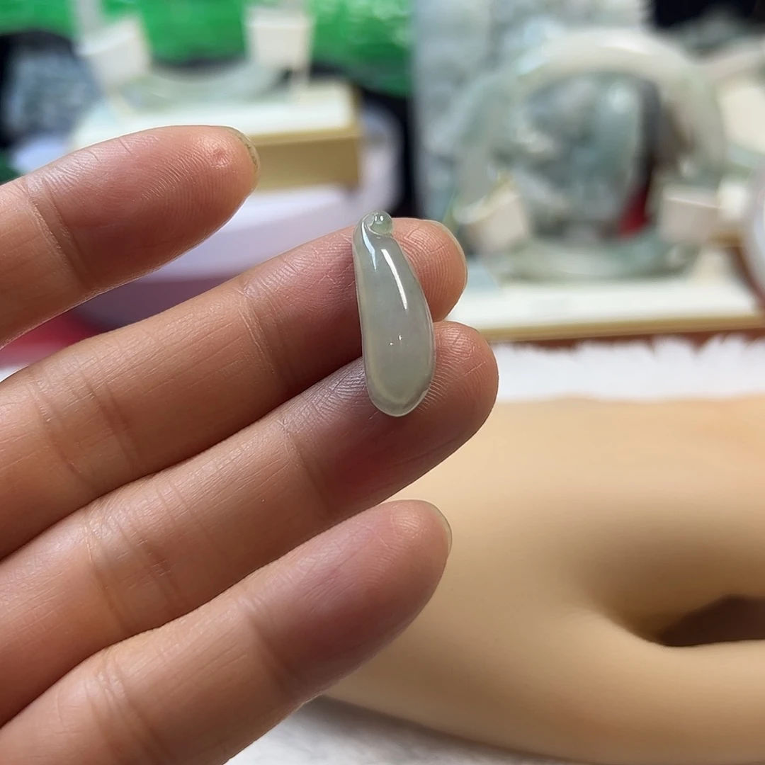 颈饰未镶嵌翡翠福瓜