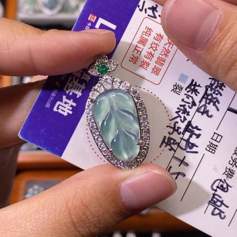 【闪购商品】翡翠颈饰未镶嵌陶*、天然