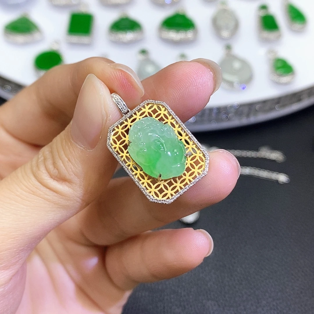 翡翠18K金镶嵌吊坠(不含链)