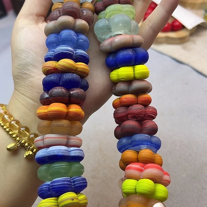 琉璃颈饰尼泊尔琉璃