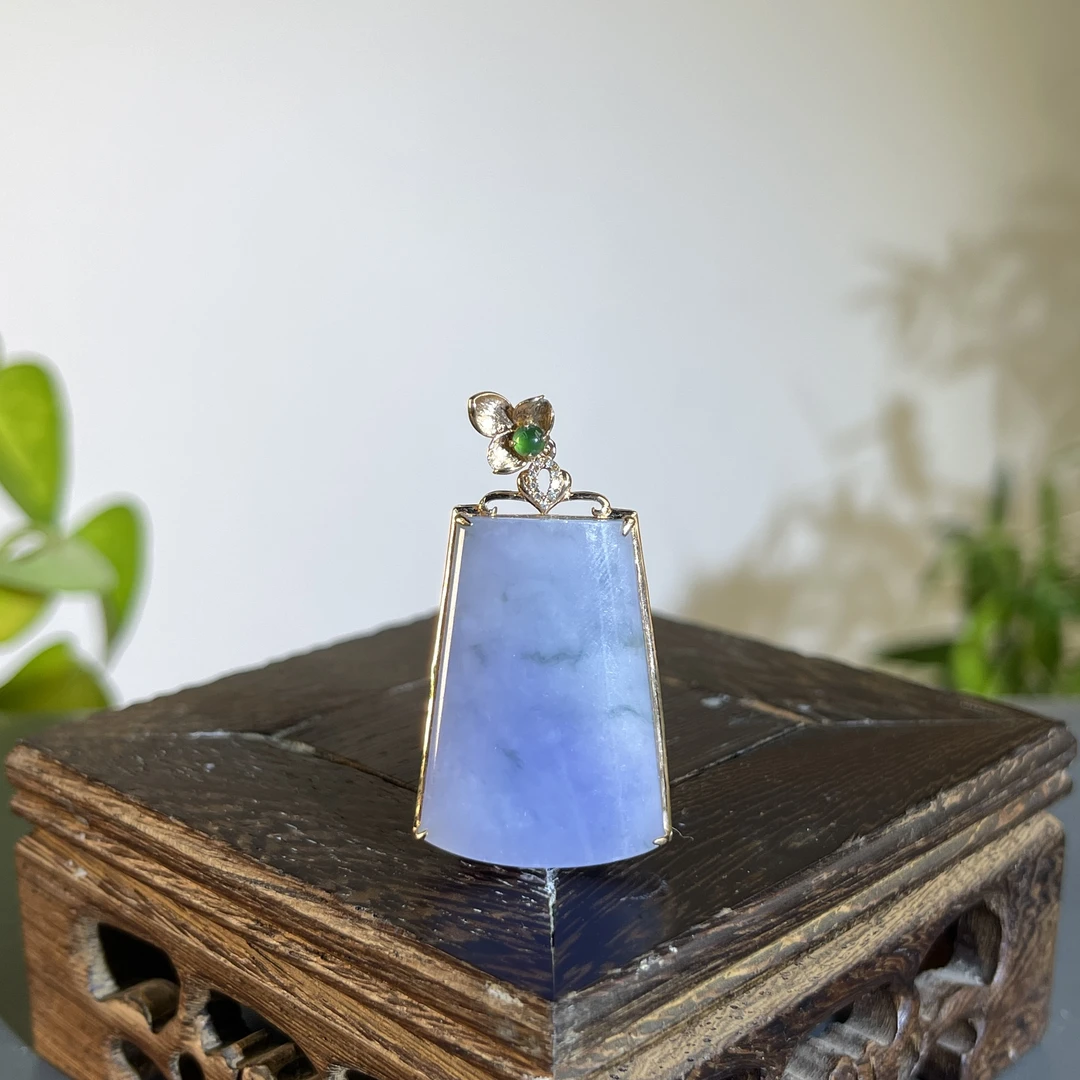 JXA01-179  天然缅甸A货翡翠 18K含钻镶嵌无事牌