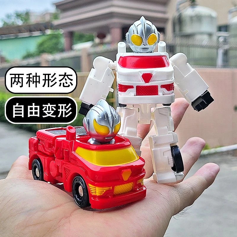 奥特机甲变形玩具金刚可动关节人偶超人曼儿童汽车机器人男孩3