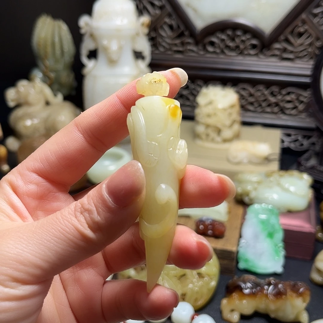 和田玉（糖玉）未镶嵌挂件