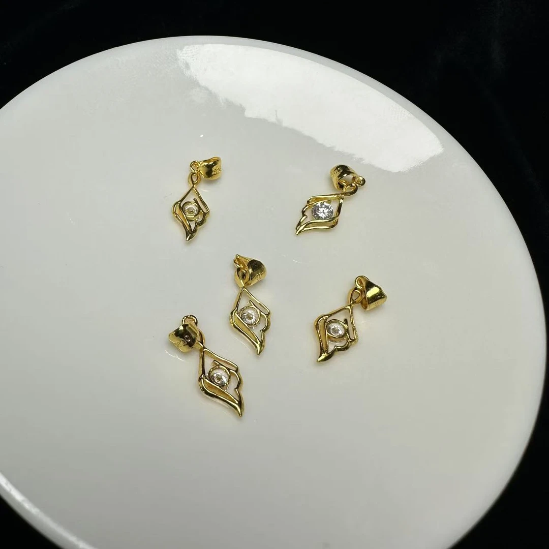 吊坠足银 足银单钻吊坠2690