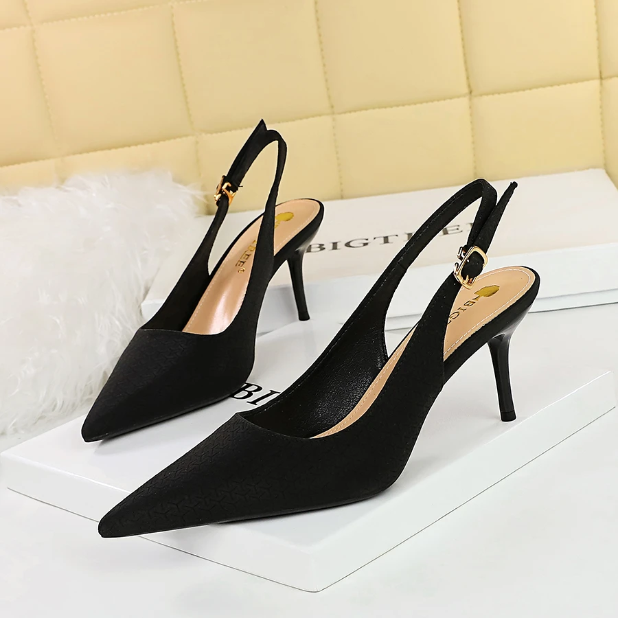 欧美风复古浅口一字扣带单鞋女气质百搭绒面镂空显瘦细跟高跟女鞋