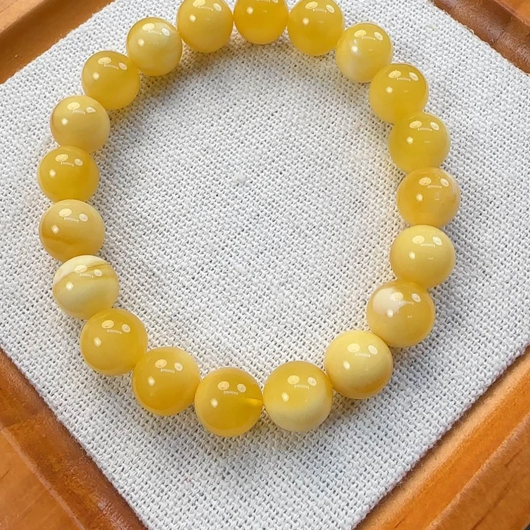 琥珀未镶嵌珠宝奇石郭****?