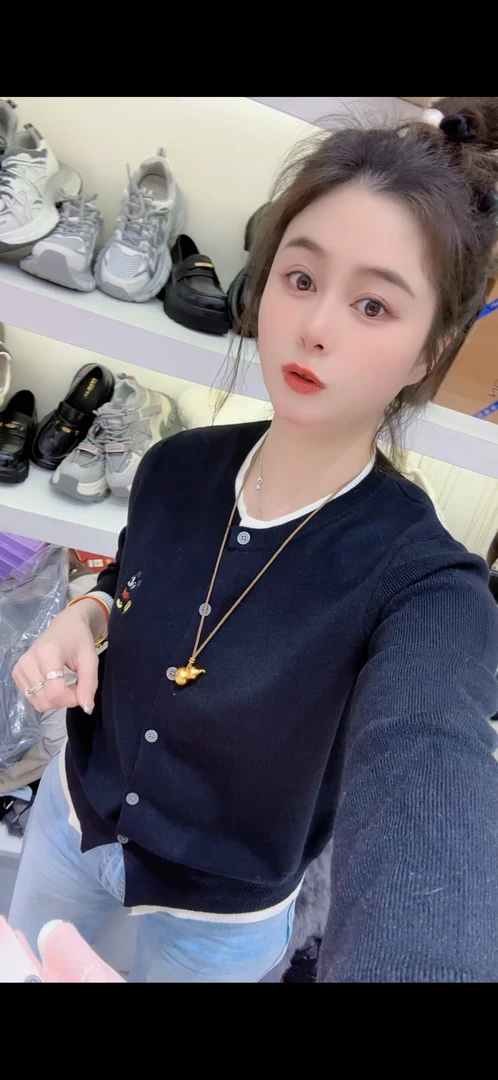 宽松型少女风不褪色秋季毛针织衫网红轻奢打底上衣显瘦毛衣