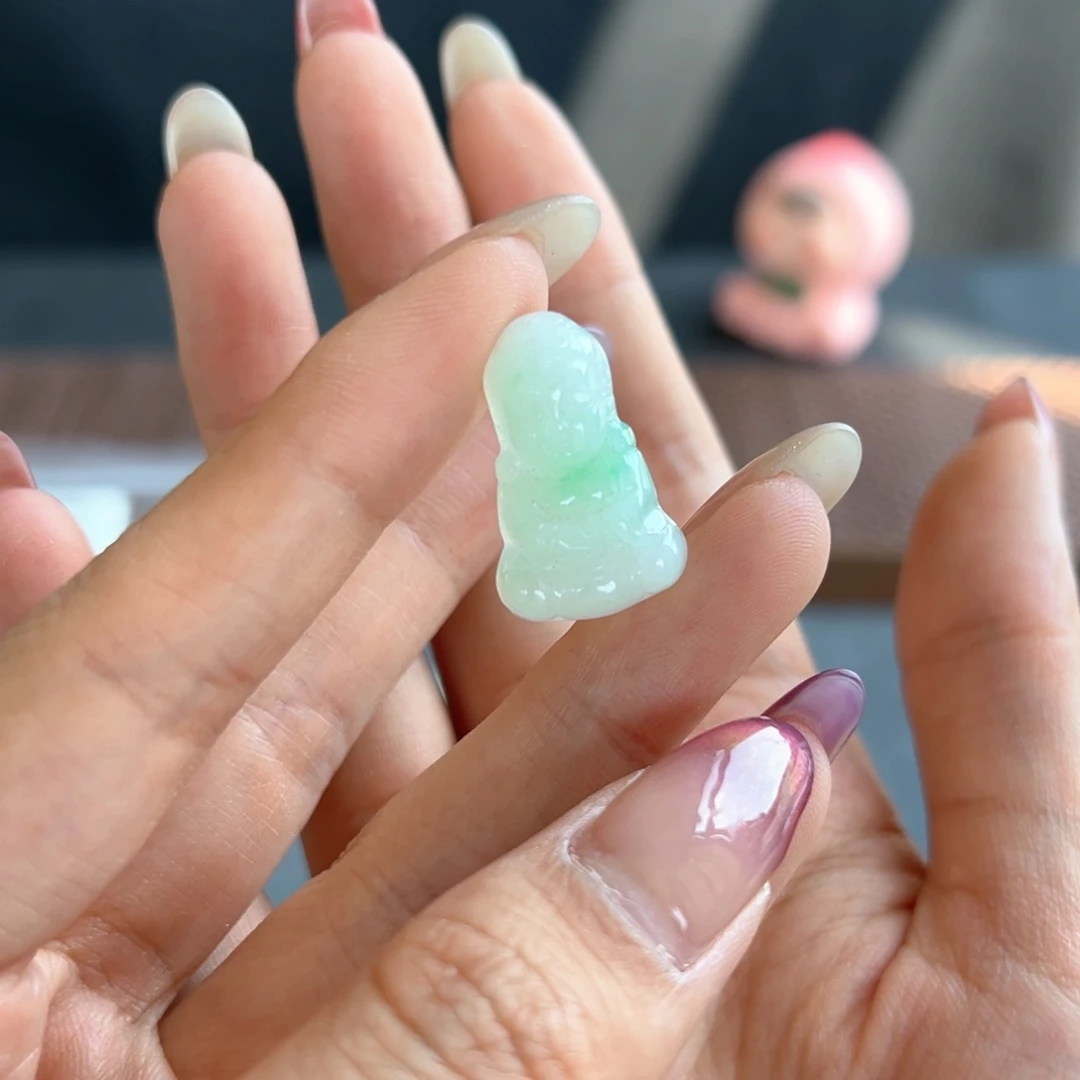 翡翠未镶嵌颈饰206号买断