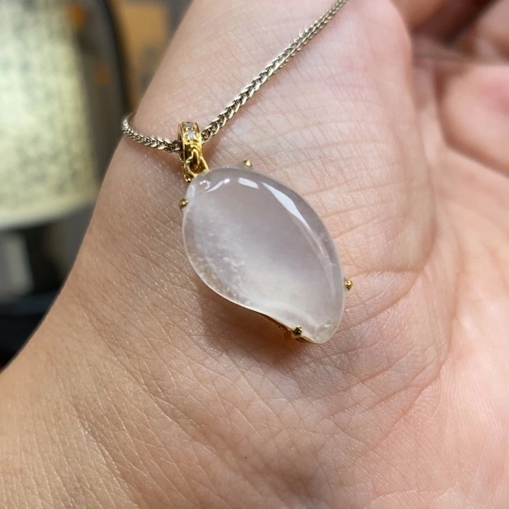 【闪购商品】颈饰18K金镶嵌翡翠67