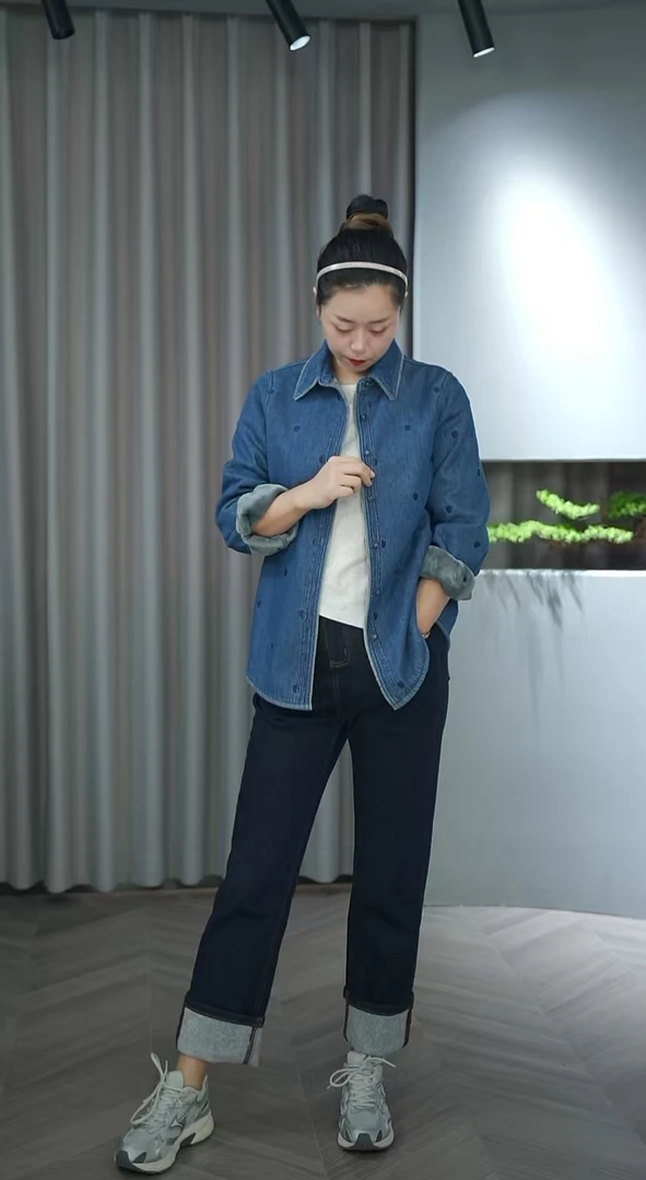 秋冬小众大码刺绣牛仔衬衫加绒加厚女宽松保暖文艺优雅显瘦2360