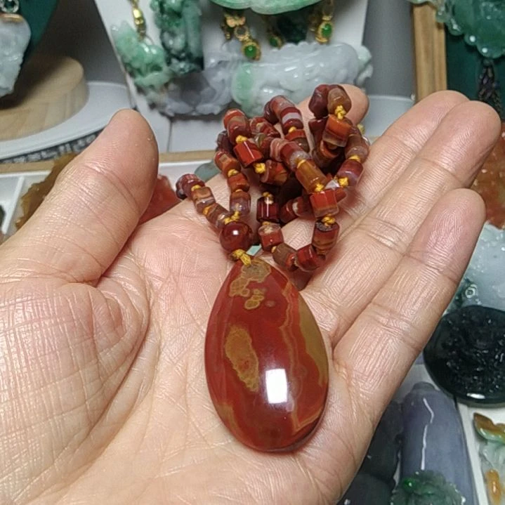 翡翠吊坠(赠链)未镶嵌树****y