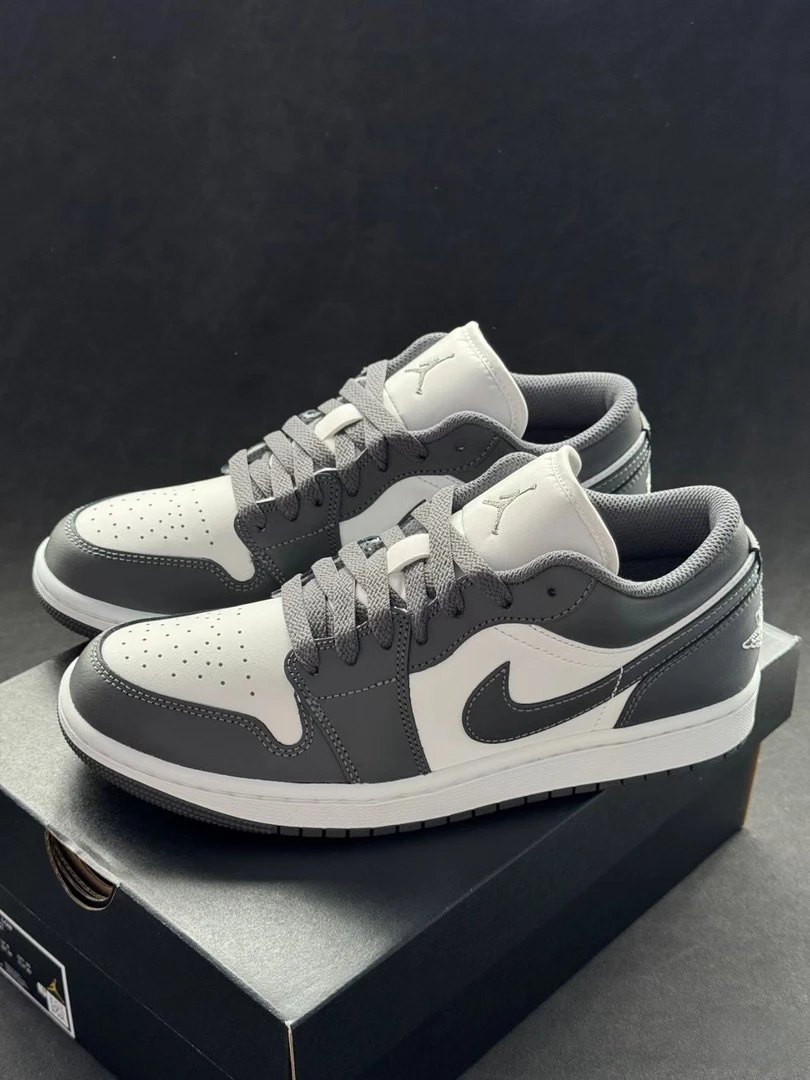 Air Jordan 1 LOW 男款灰白色低帮运动篮球鞋休闲板鞋官方正品