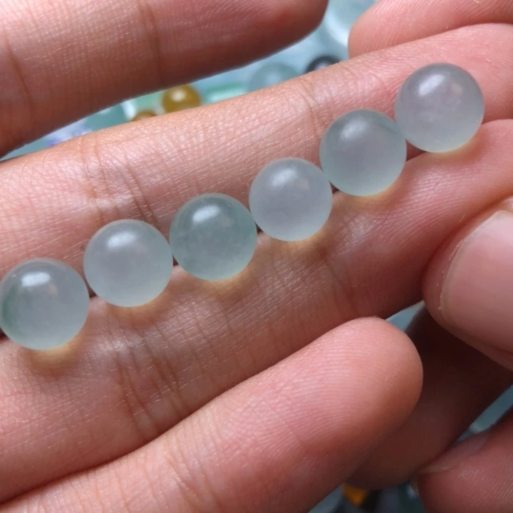 定制翡翠未镶嵌挂件