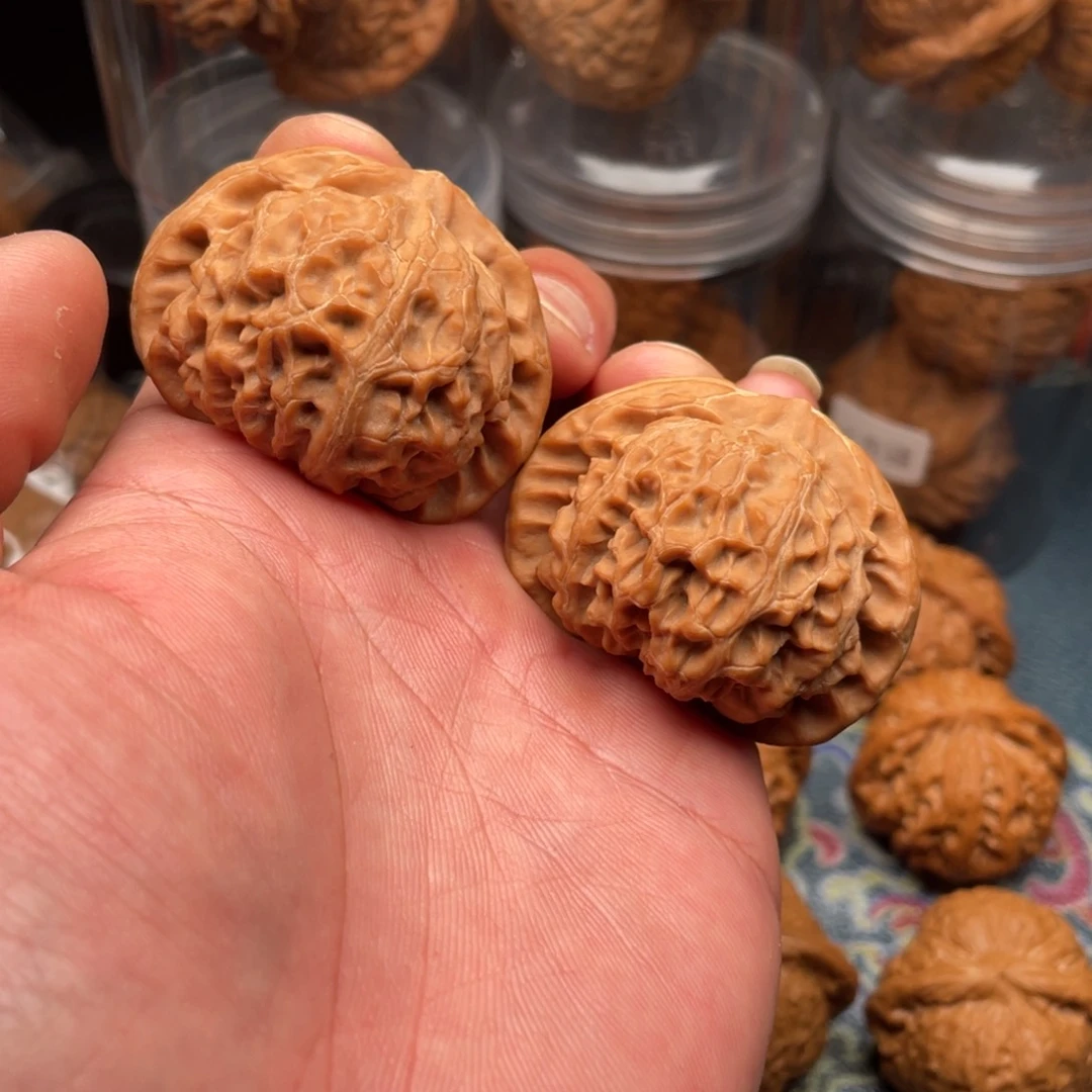 文玩核桃把件｢****宫灯