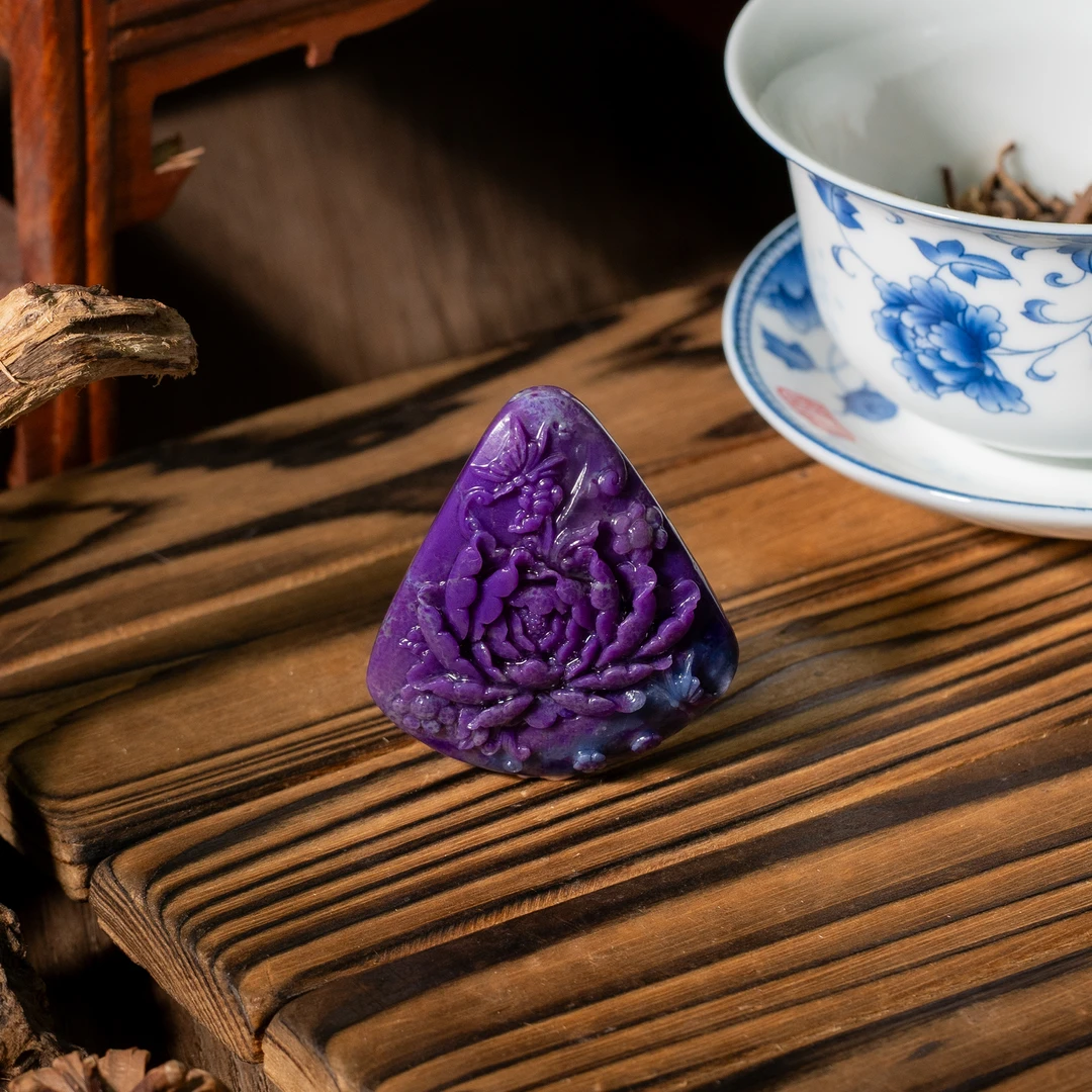 世间臻宝-舒俱来雕刻牌//P4803/孤