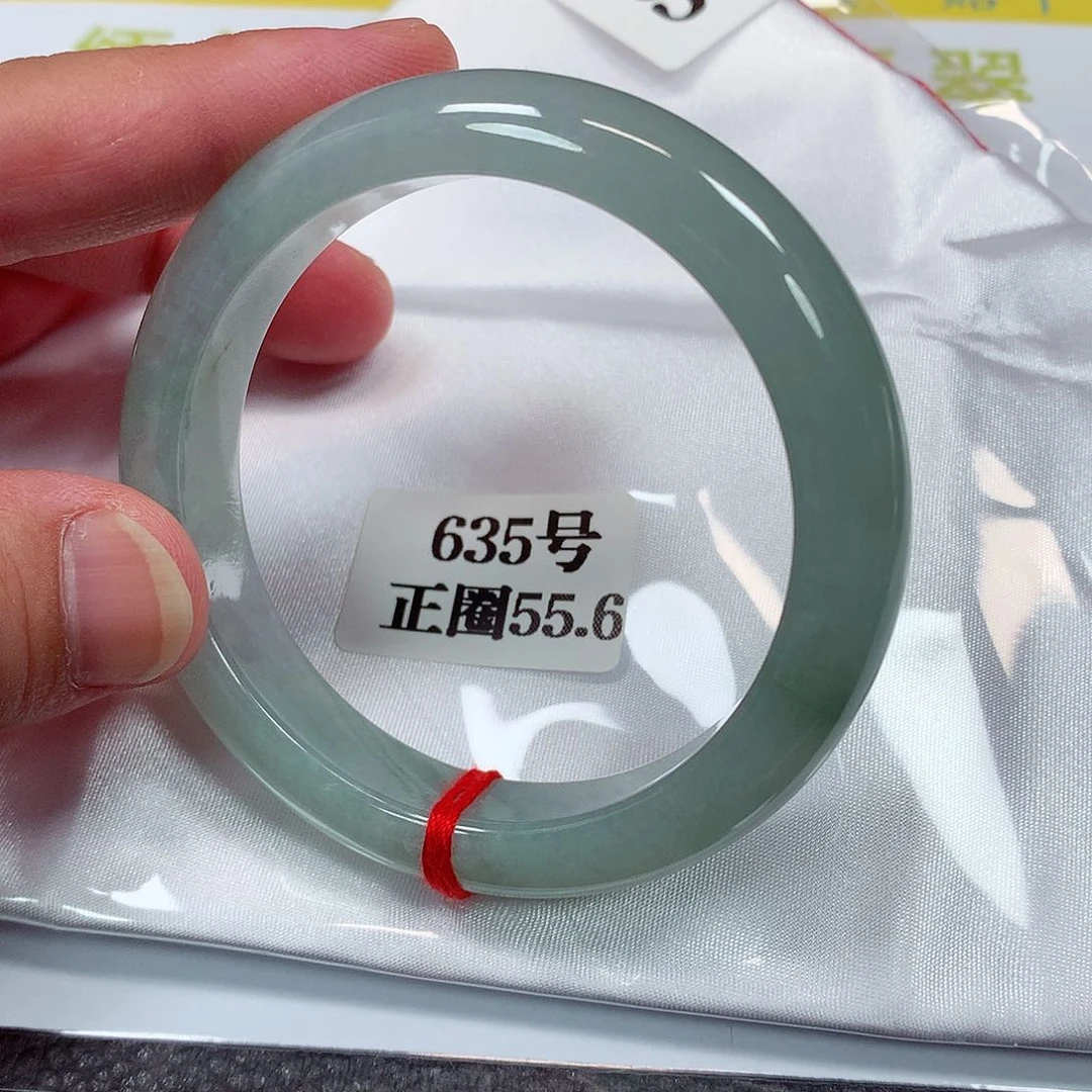 【闪购商品】翡翠手镯未镶嵌635号