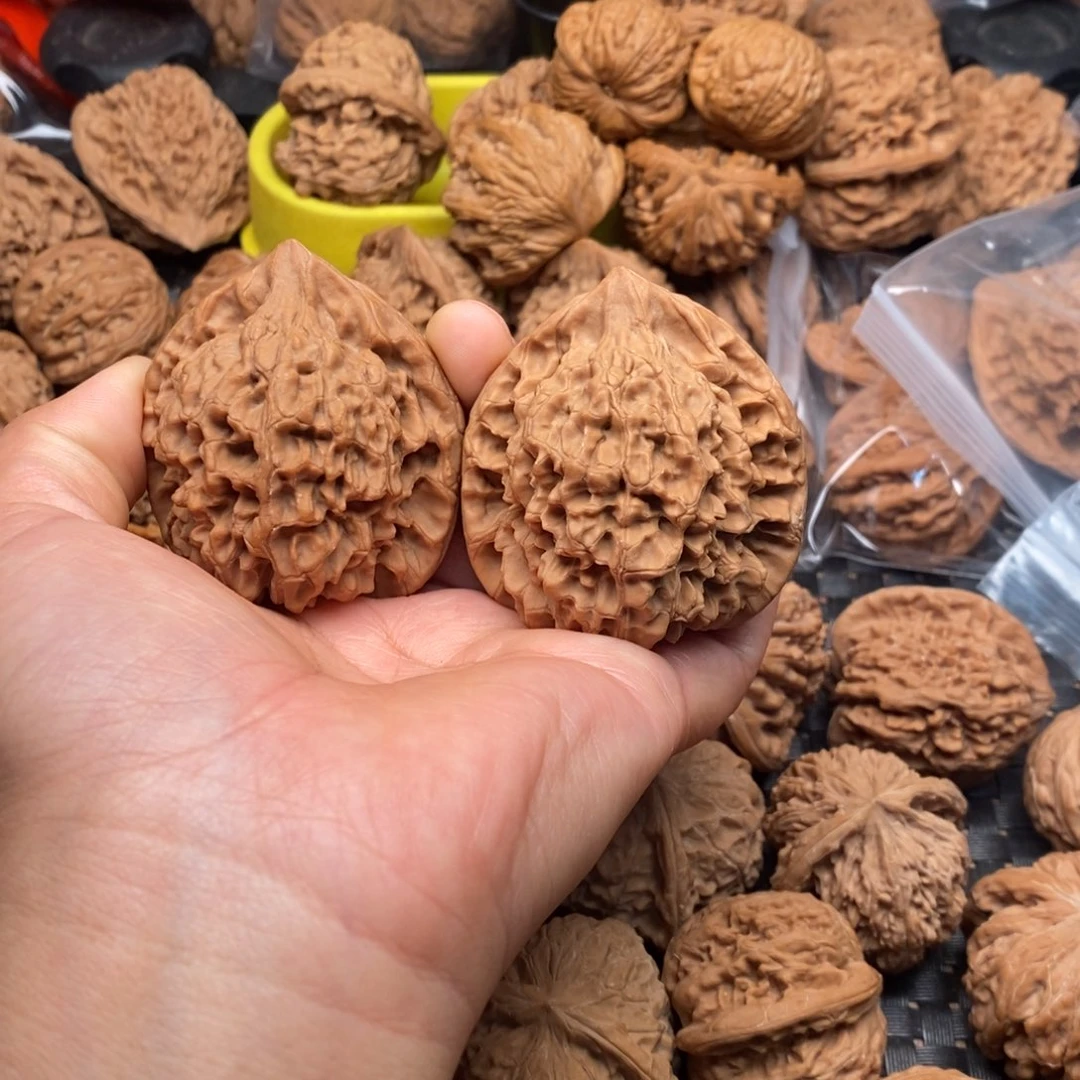 吊坠桃核文玩核桃