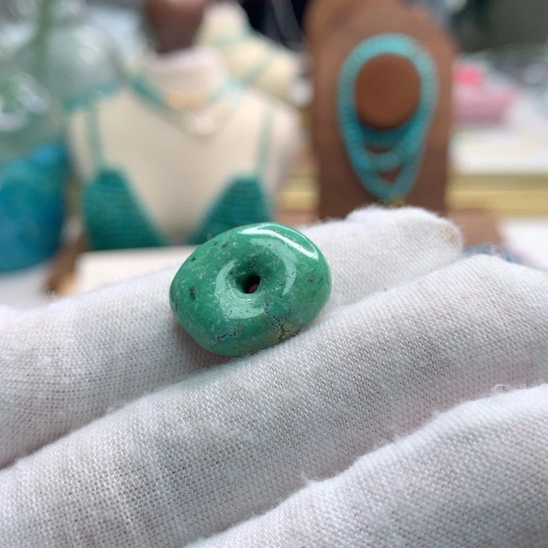 绿松石未镶嵌饰品