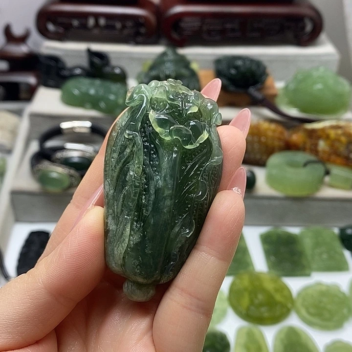 未镶嵌岫玉手把件