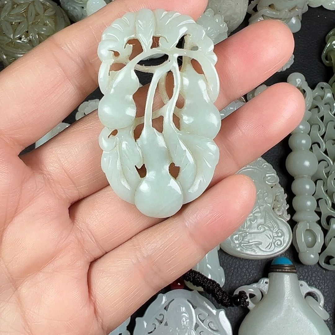 和田玉未镶嵌吊坠(不含链)
