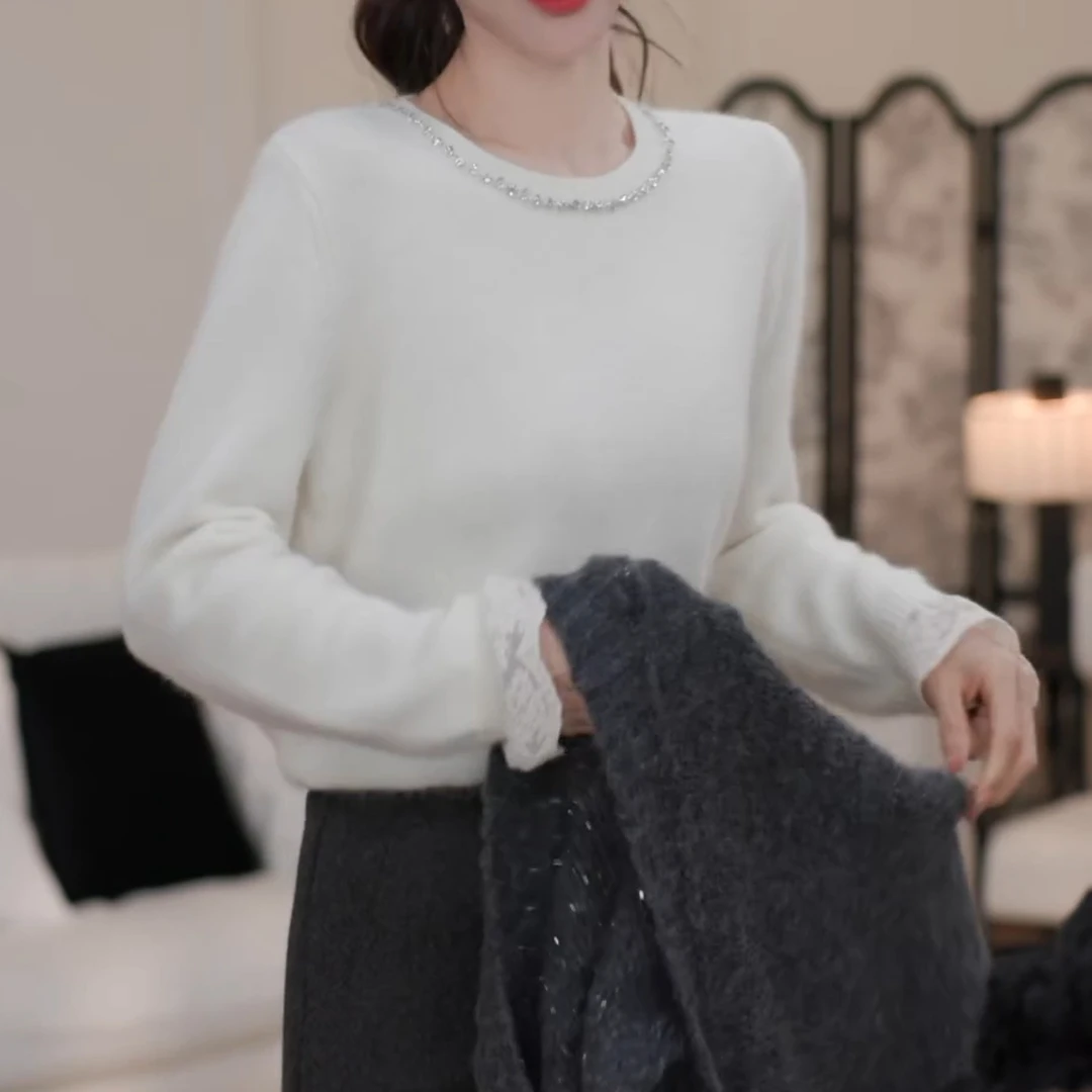 冬季韩版氛围感减龄重工领边水钻蕾丝袖口长袖针织上衣LK2501017