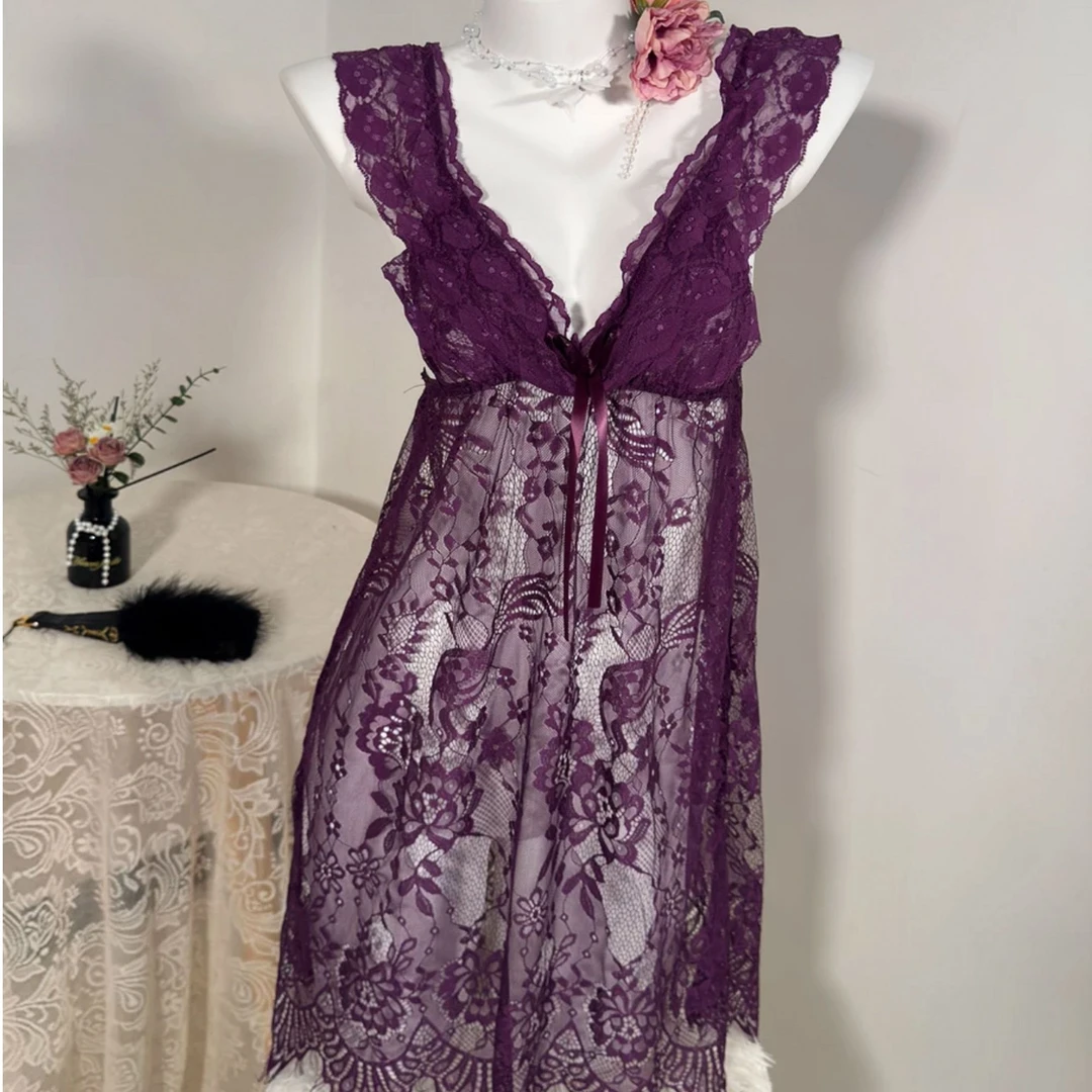 新品紫色蕾丝睡裙玫瑰花瓣性感睡袍深V低领吊带冰丝网纱纯欲睡衣