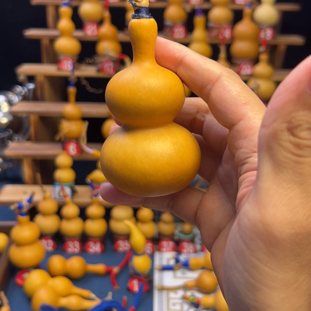 じ***つ葫芦笙等乐器的演奏