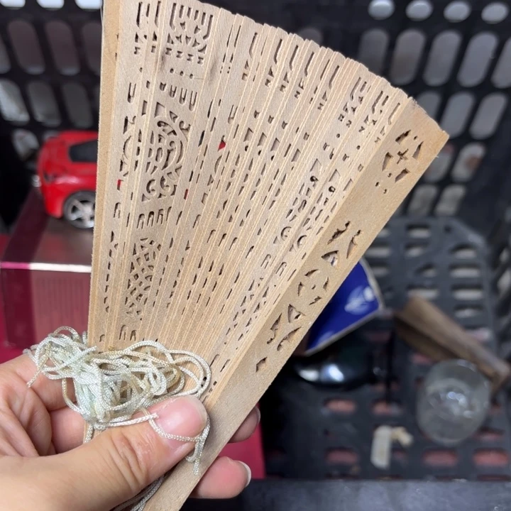 艾***人民俗怪闻录之诡戏班