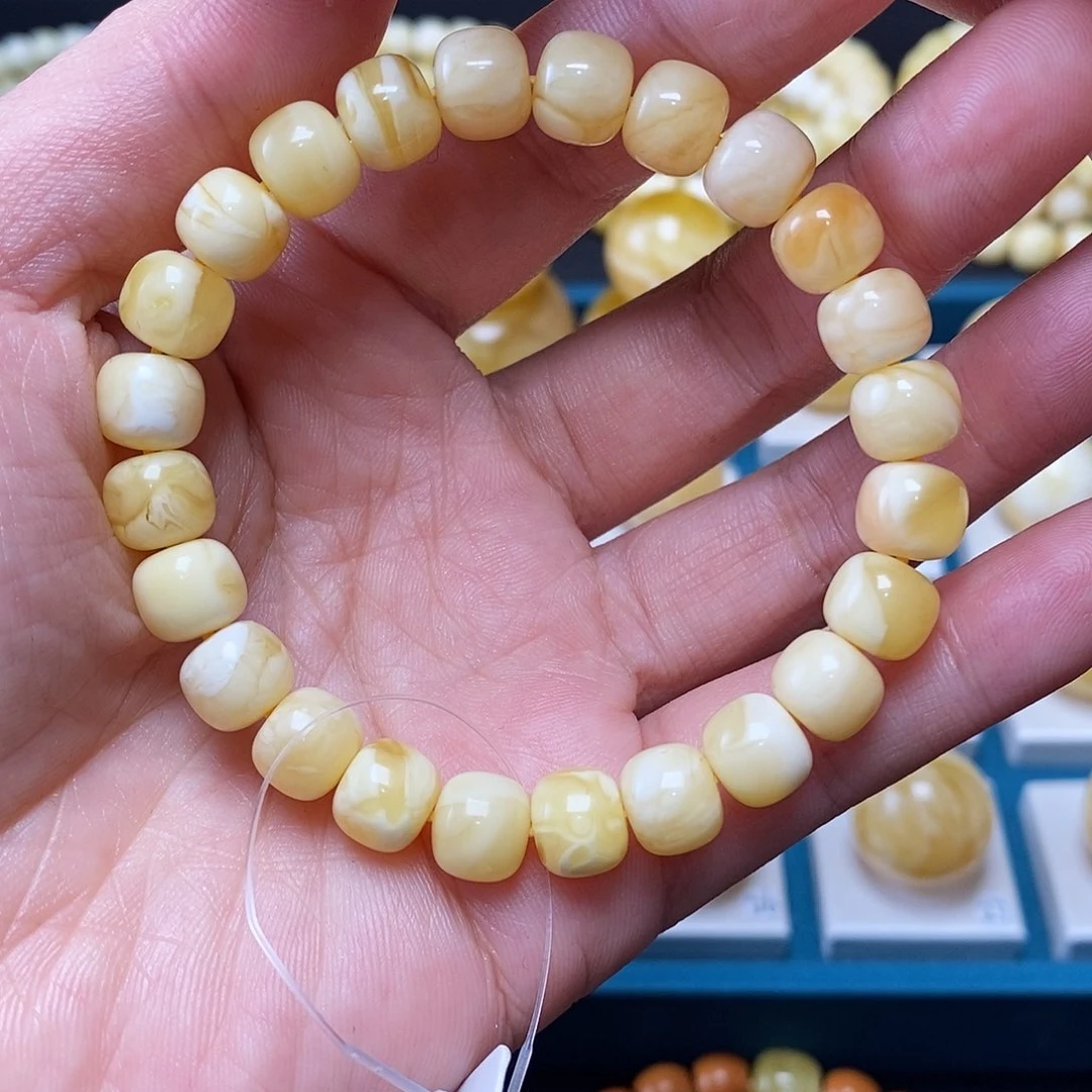 蜜蜡珠宝奇石未镶嵌