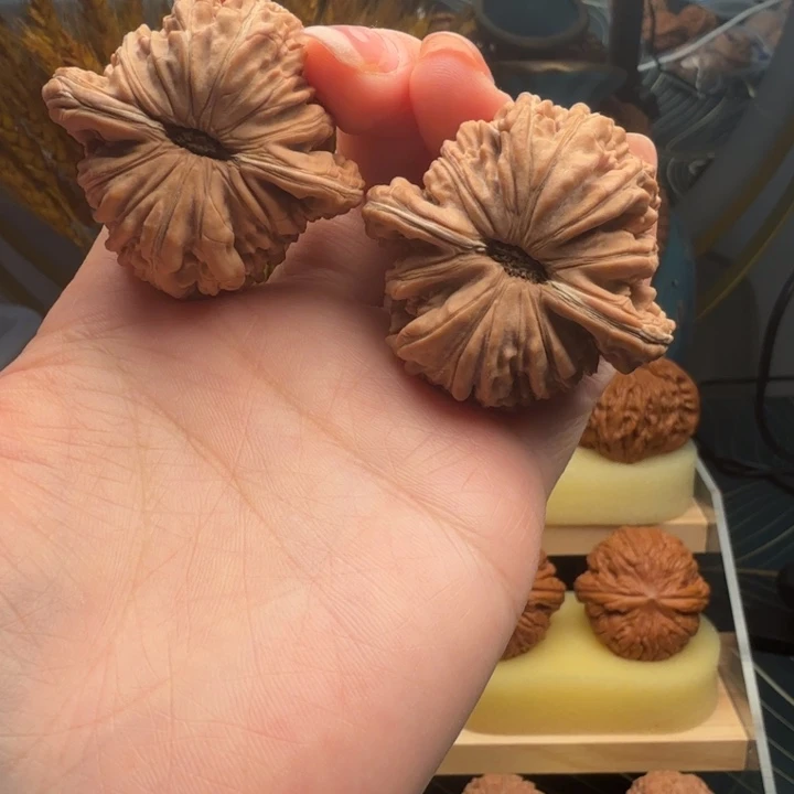 途***达桃核把件平谷楼 全品45