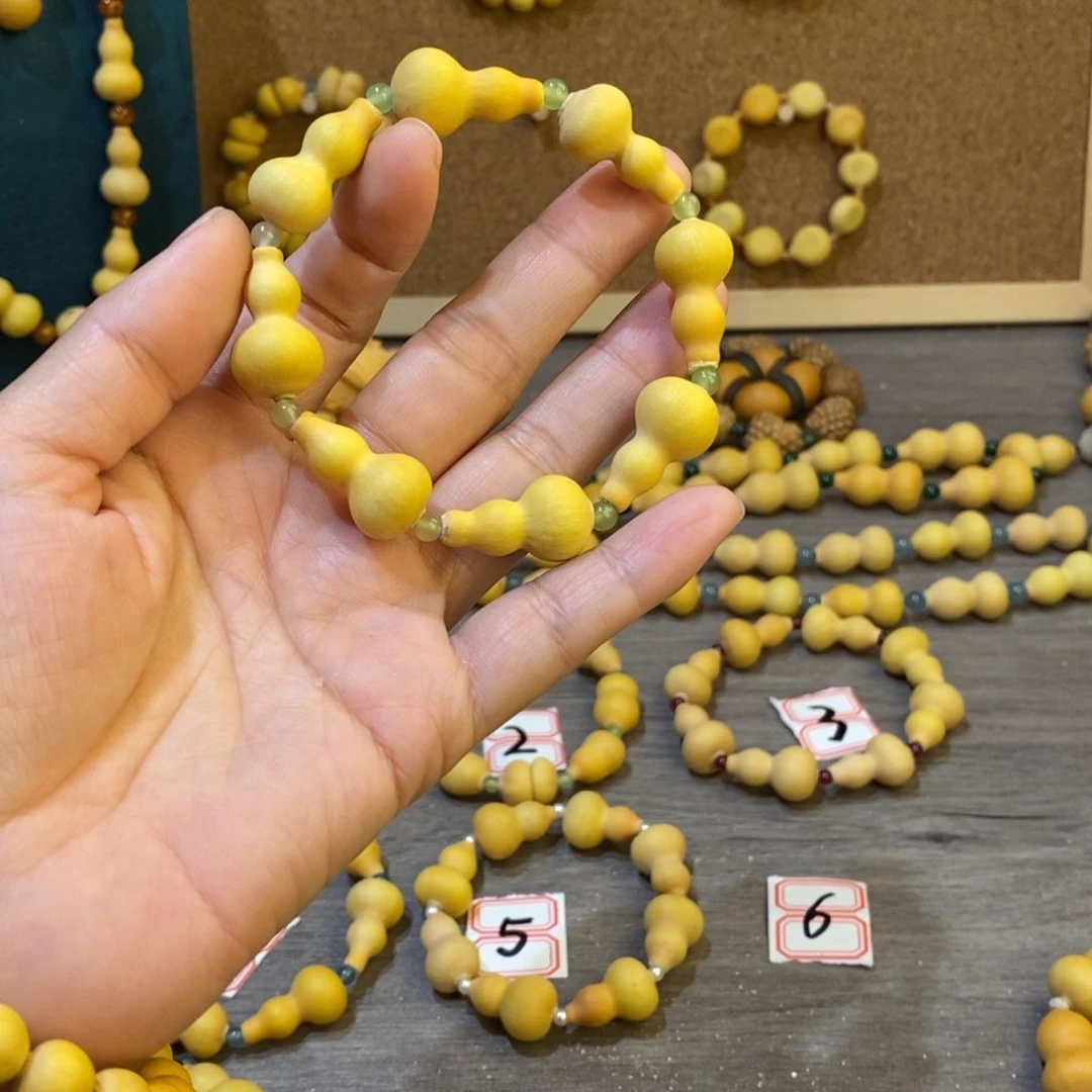 鳄****仕纯天然小葫芦手串